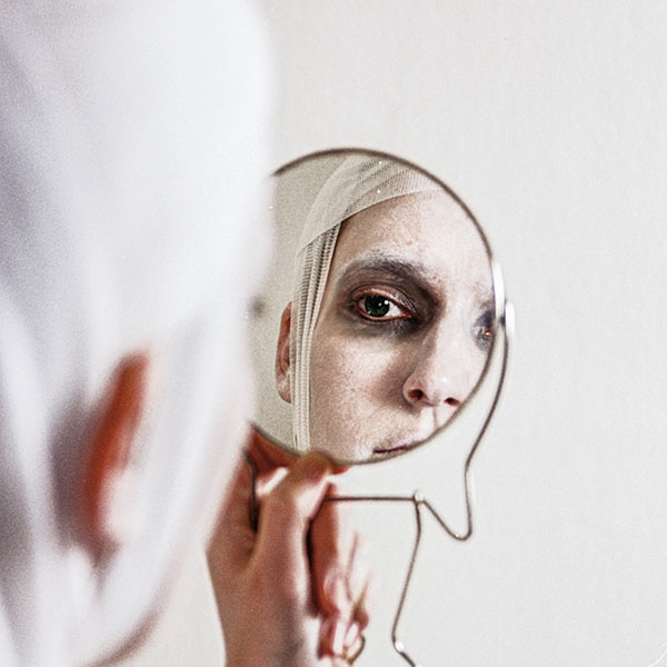 2001 Titel Hasse weiss_600px